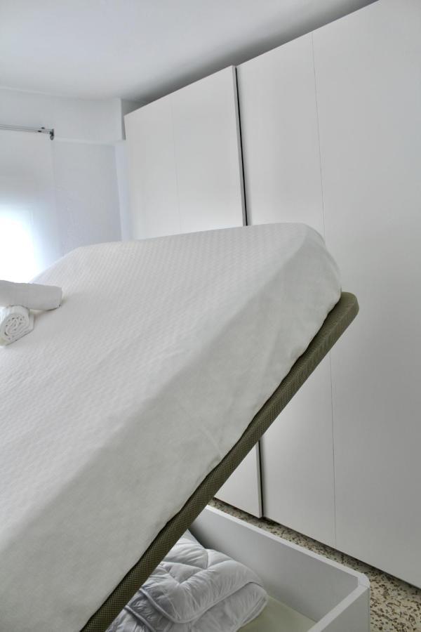 Wish Suite Campana De Sevilla 外观 照片